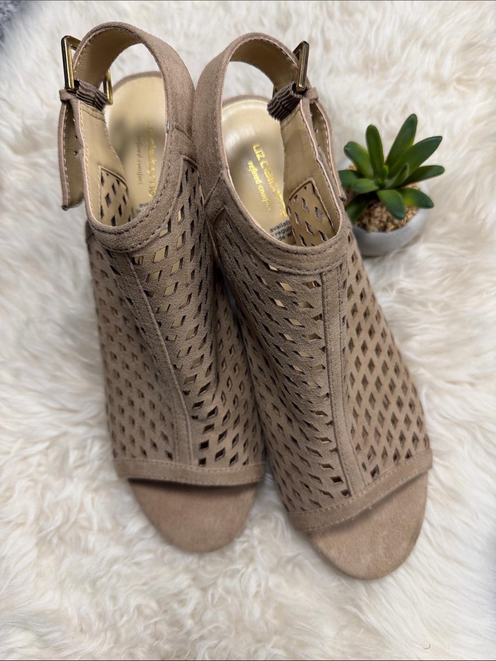 LizClaiborne LC GEMMA 3.25” Heel Vegan SANDALS EUC - Picture 2 of 8